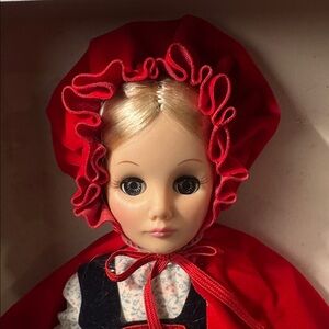 "EFFANBEE" 11" Little Red Riding Hood STORYBOOK COLLECTION W/BOX
